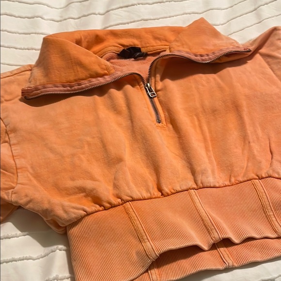 URBAN OUTFITTERS (Out From Under) Peach Quarter-Zip Cropped Sweatshirt - Picture 2 of 2